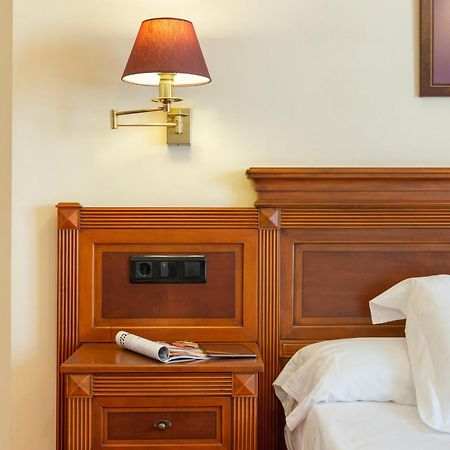Hospedium Hotel Blu ロイウ エクステリア 写真
