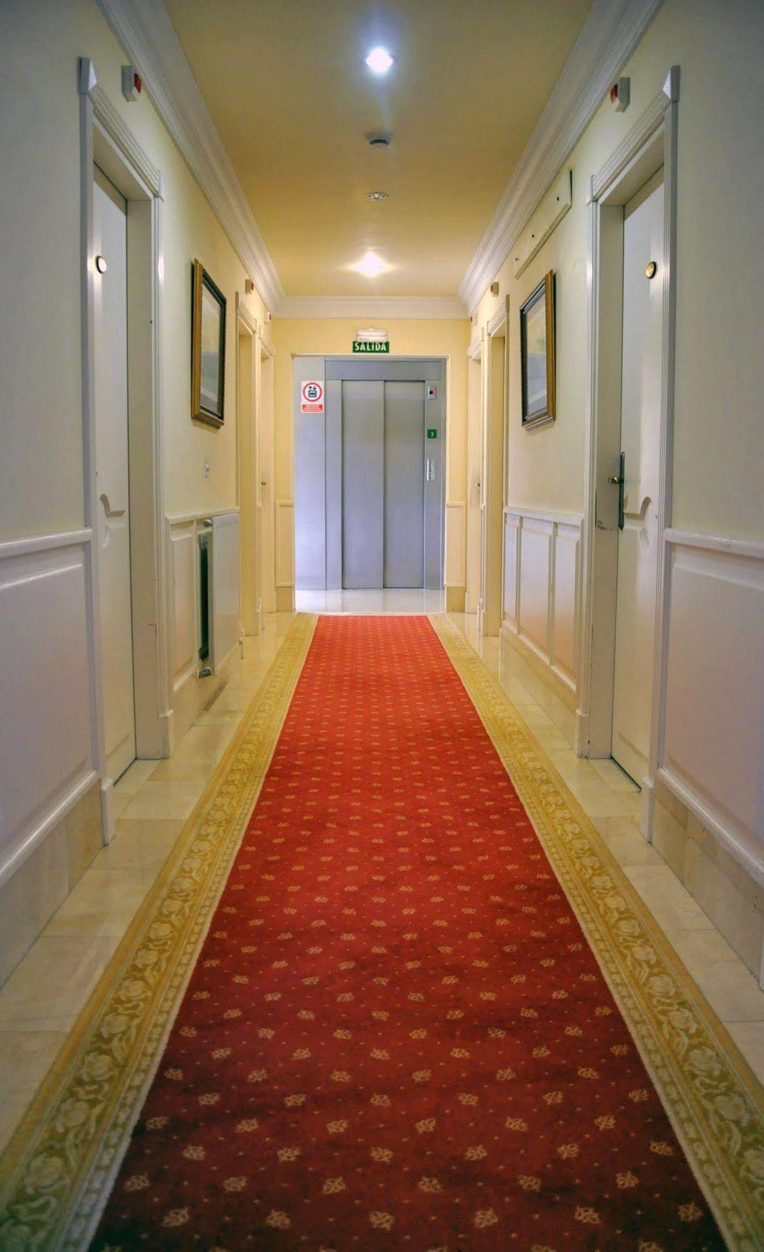 Hospedium Hotel Blu ロイウ エクステリア 写真